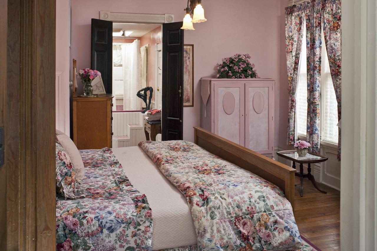 Cliff Cottage Inn, Downtown Bed & Breakfast Eureka Springs Exterior foto
