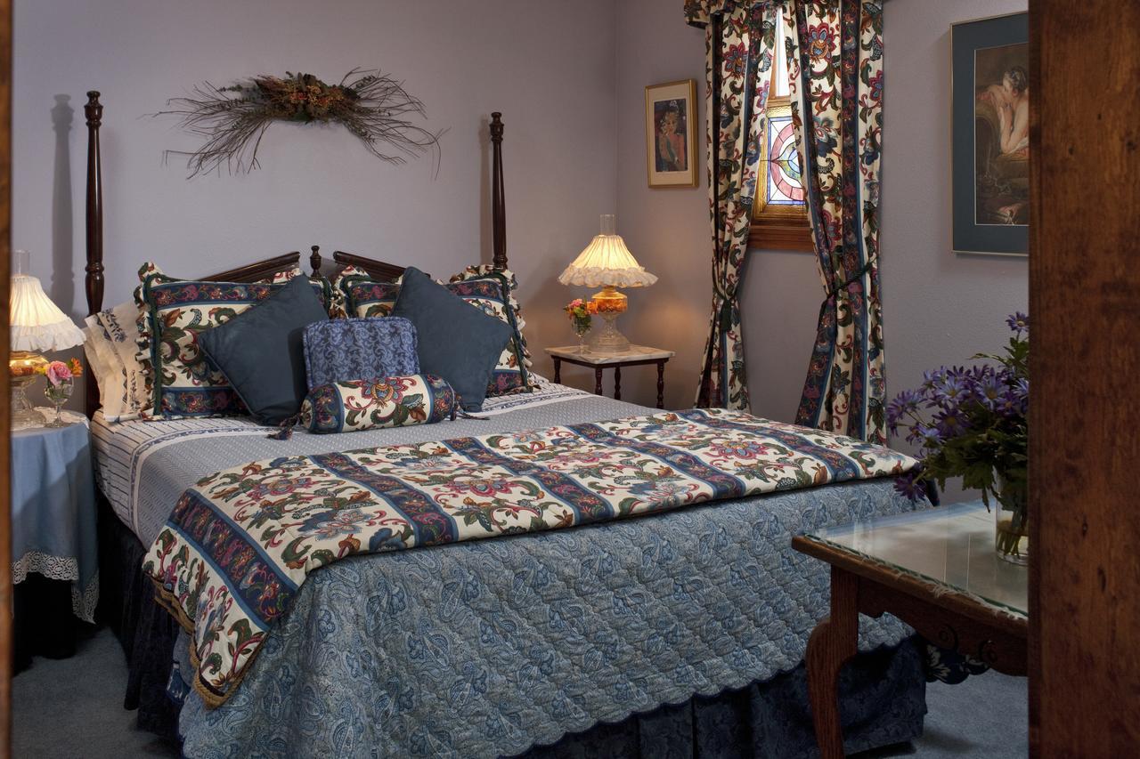 Cliff Cottage Inn, Downtown Bed & Breakfast Eureka Springs Exterior foto