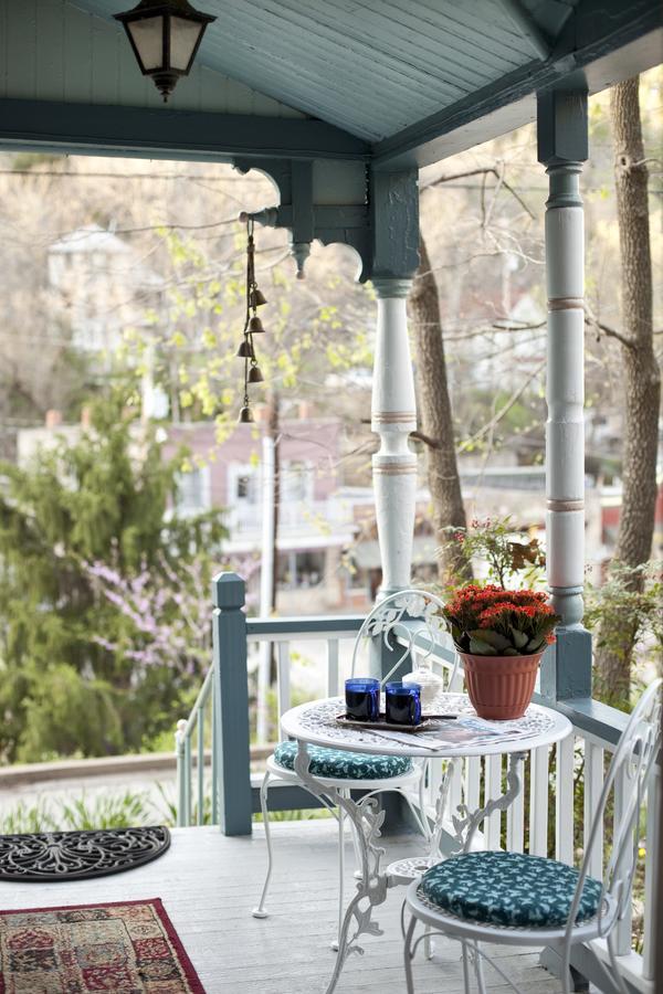 Cliff Cottage Inn, Downtown Bed & Breakfast Eureka Springs Exterior foto